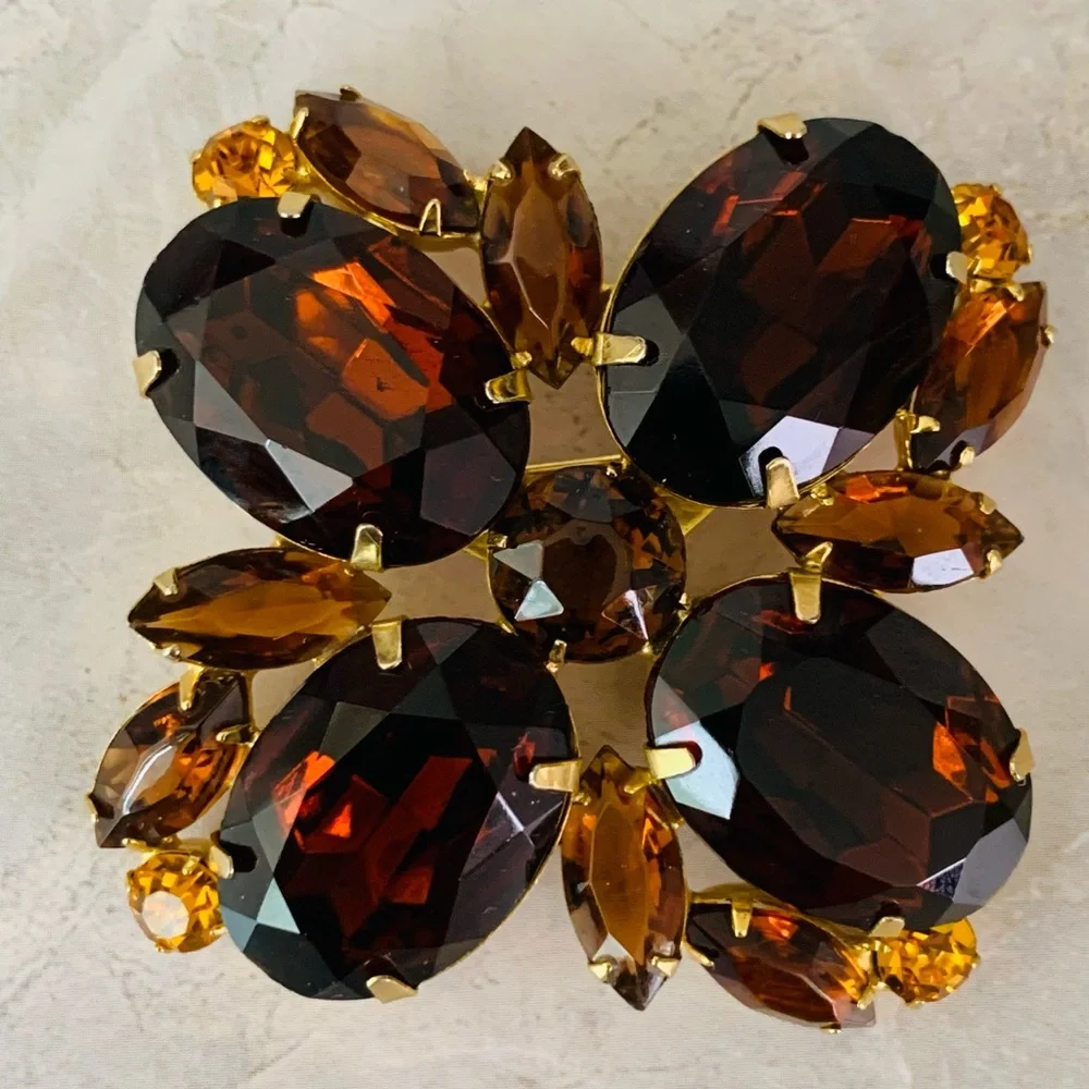 Vintage Gemstone Floral Brooch